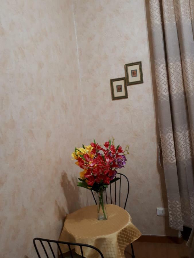 Renting Rooms Rome Bagian luar foto