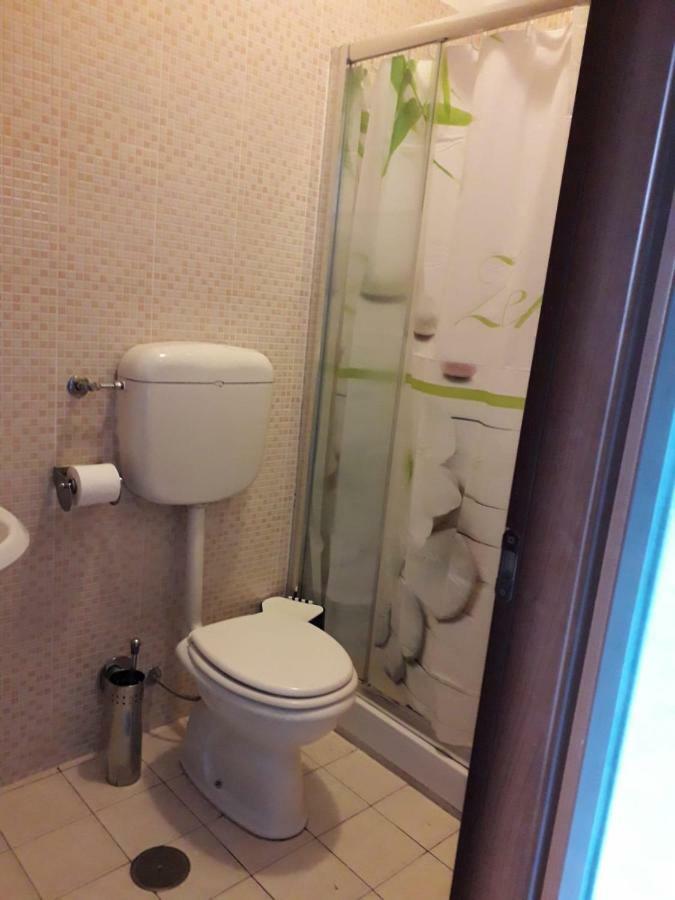 Renting Rooms Rome Bagian luar foto