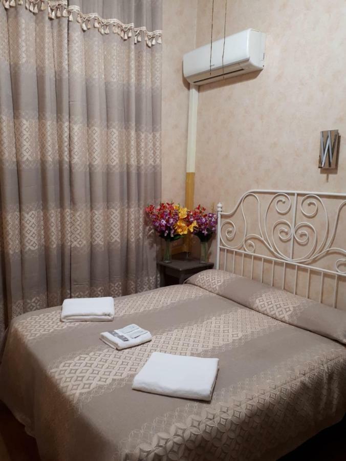 Renting Rooms Rome Bagian luar foto