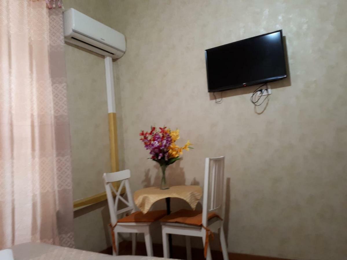 Renting Rooms Rome Bagian luar foto