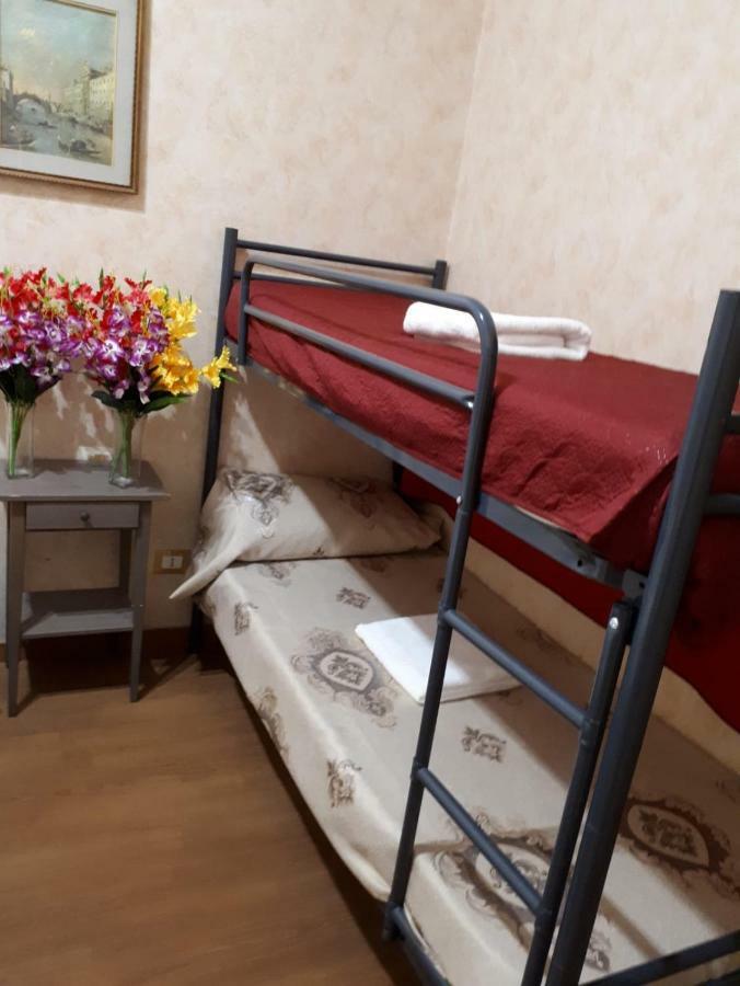 Renting Rooms Rome Bagian luar foto