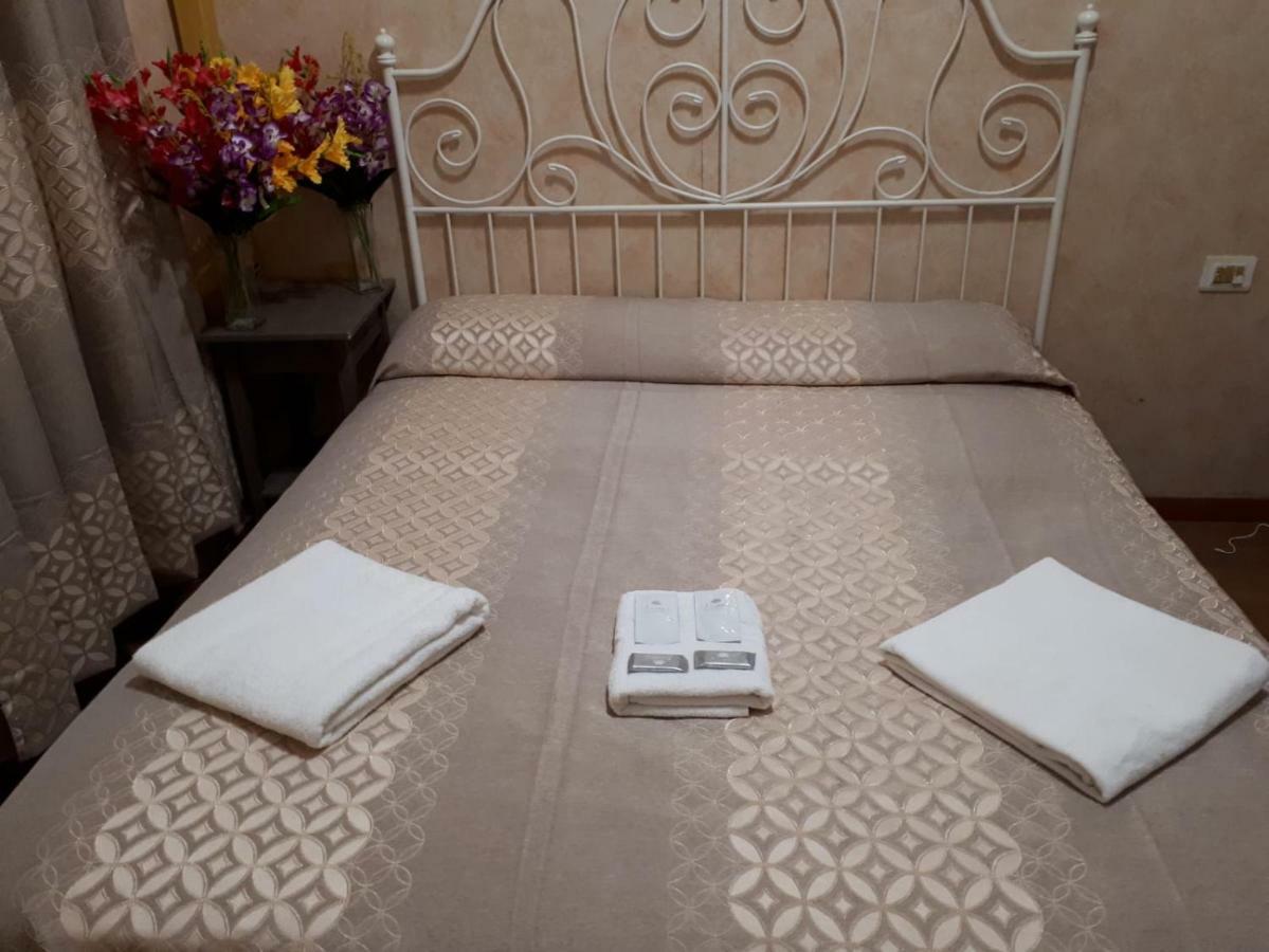 Renting Rooms Rome Bagian luar foto
