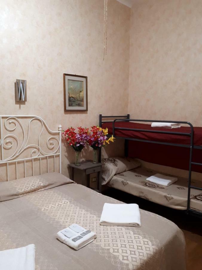 Renting Rooms Rome Bagian luar foto