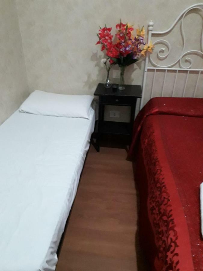 Renting Rooms Rome Bagian luar foto